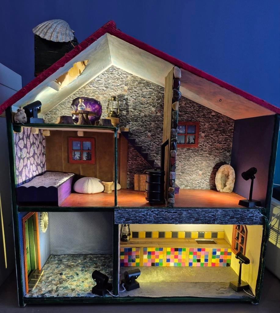 Uniek handgemaakt poppenhuis met verlichting, Ophalen