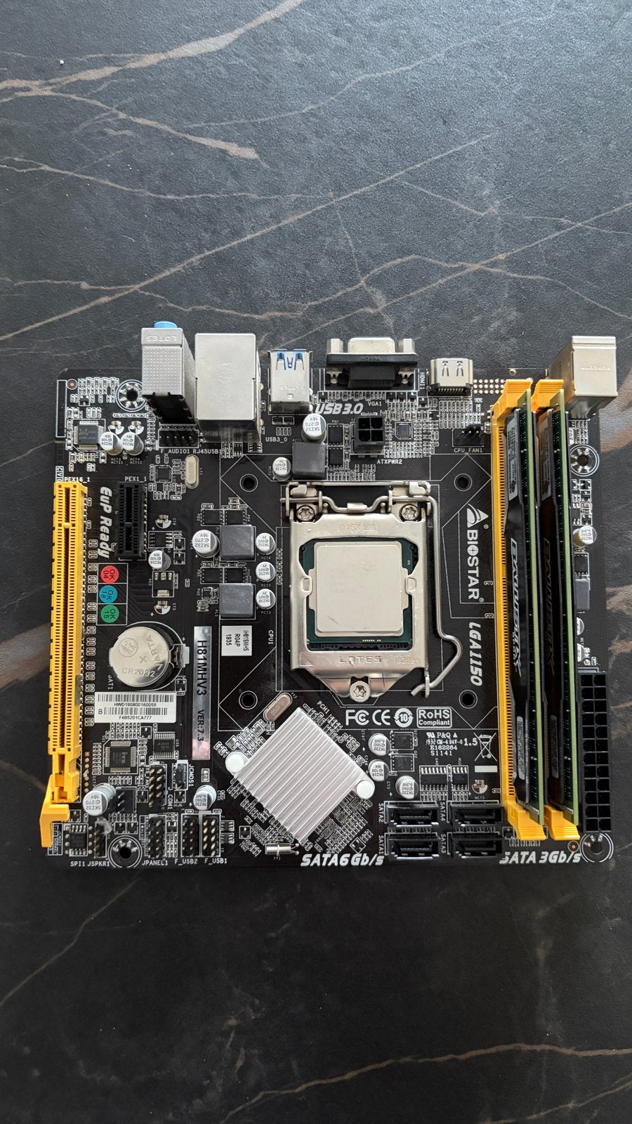 Biostar H81MHV3 Moederbord met Intel i5-4460 CPU, Computers en Software, Processors, Ophalen of Verzenden, Zo goed als nieuw, 4-core