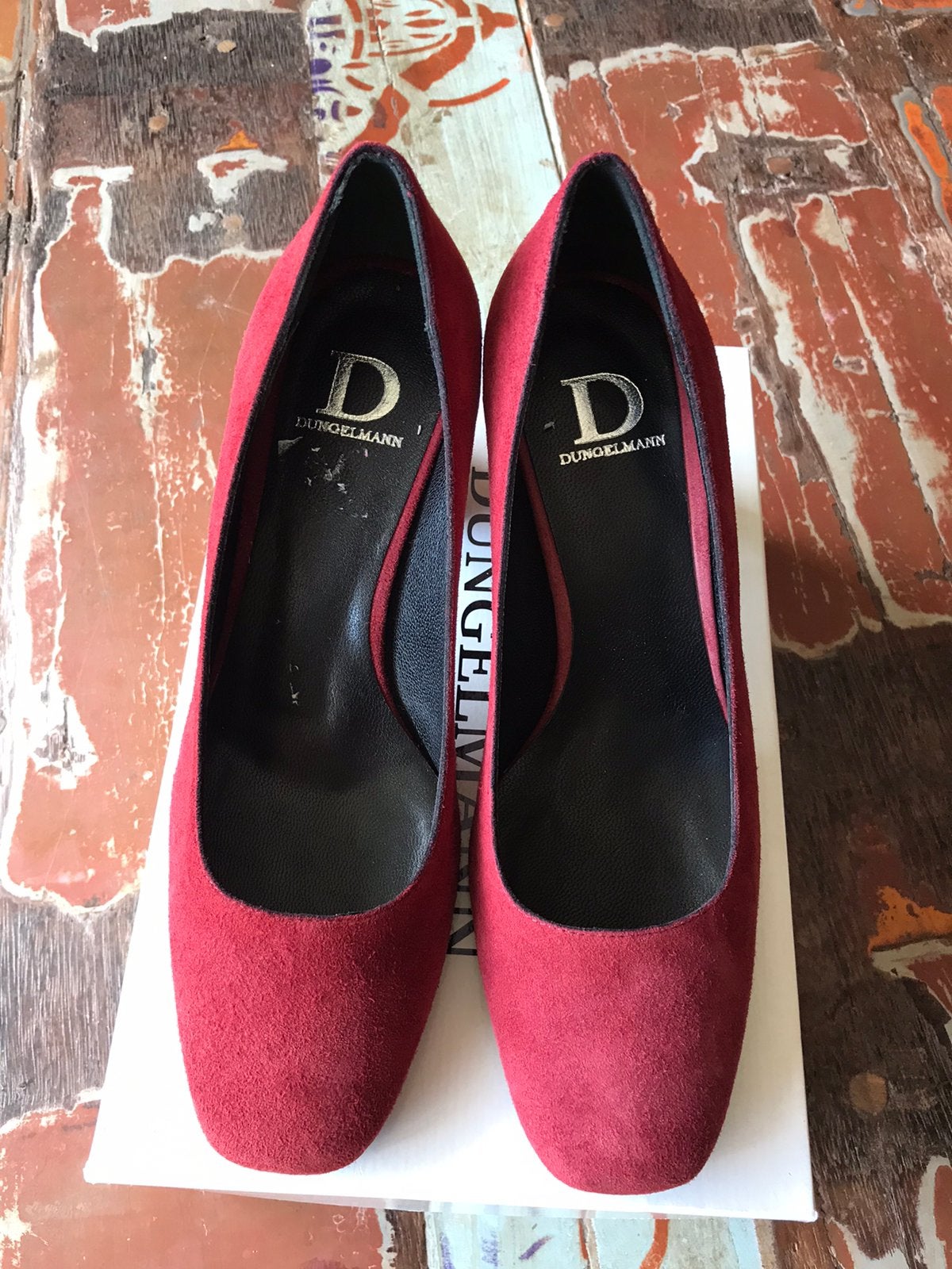 Mooie pumps van Dungelmann, maat 38, Kleding | Dames, Pumps, Verzenden, Nieuw, Rood