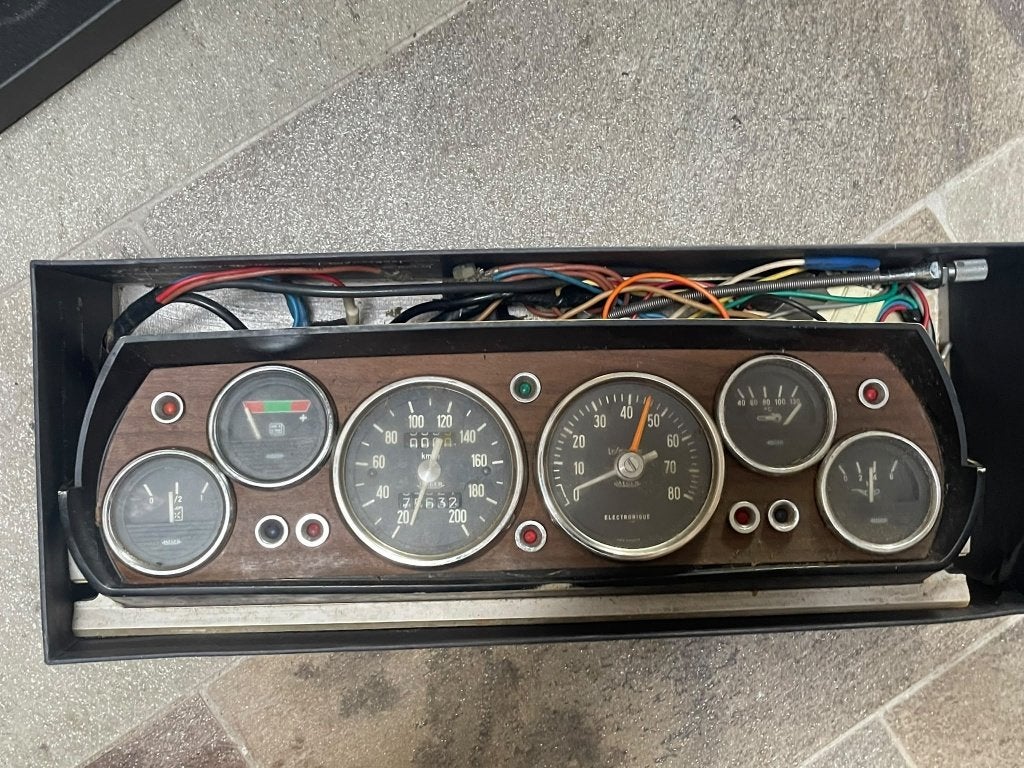 Zeer zeldzaam dashboard voor de Peugeot 504, Ophalen, Gebruikt, Oldtimer onderdelen