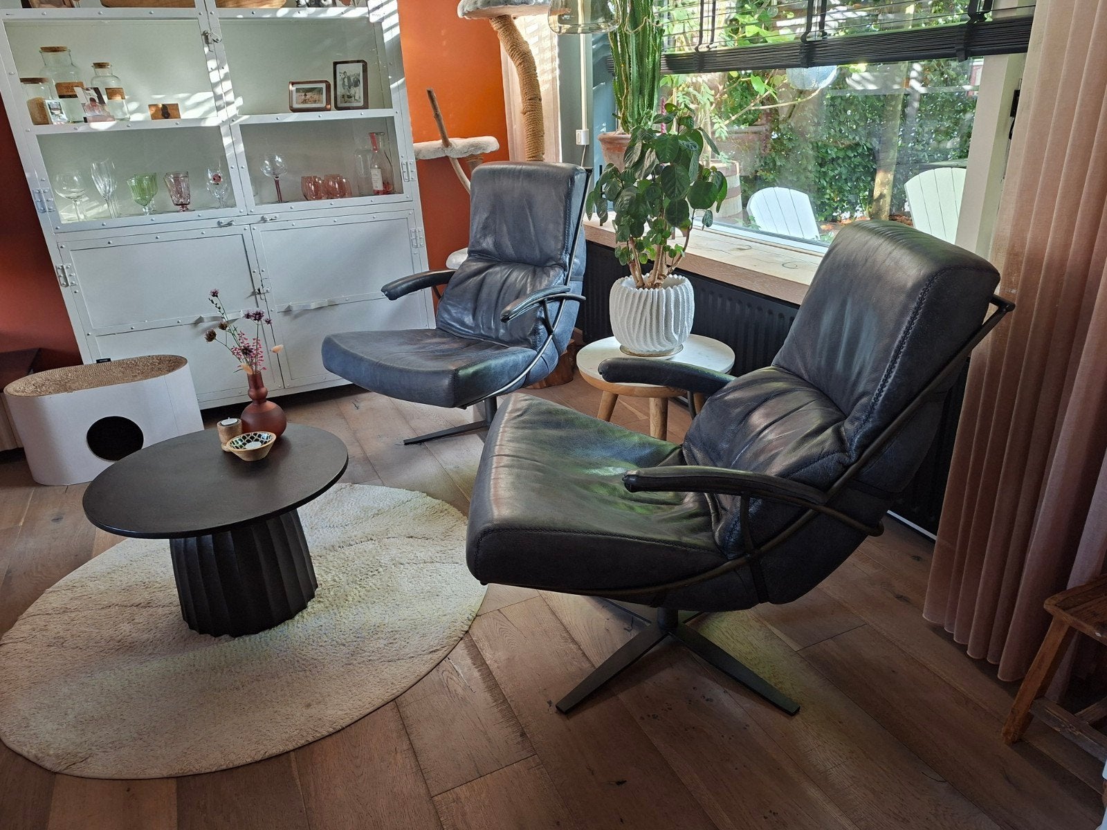 2 Prachtige buffel leren fauteuils - verstelbaar, Ophalen, Zo goed als nieuw, 75 tot 100 cm, 50 tot 75 cm