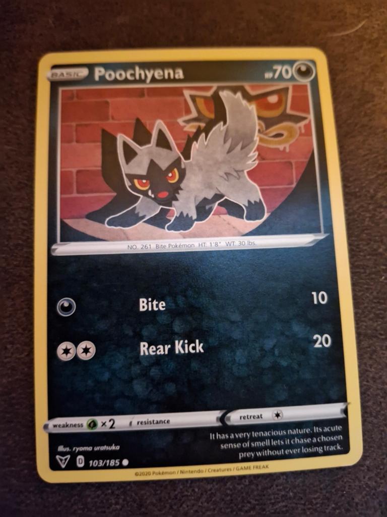 Poochyena Pokémon Kaart - Zwart en Grijs, Ophalen of Verzenden, Zo goed als nieuw, Losse kaart