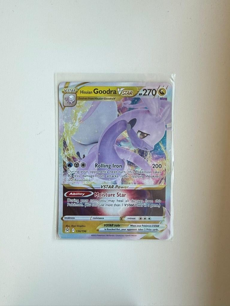 Hisuian Goodra VSTAR - 136/196 - Lost Origin Pokémon, Verzenden, Nieuw, Losse kaart, Foil