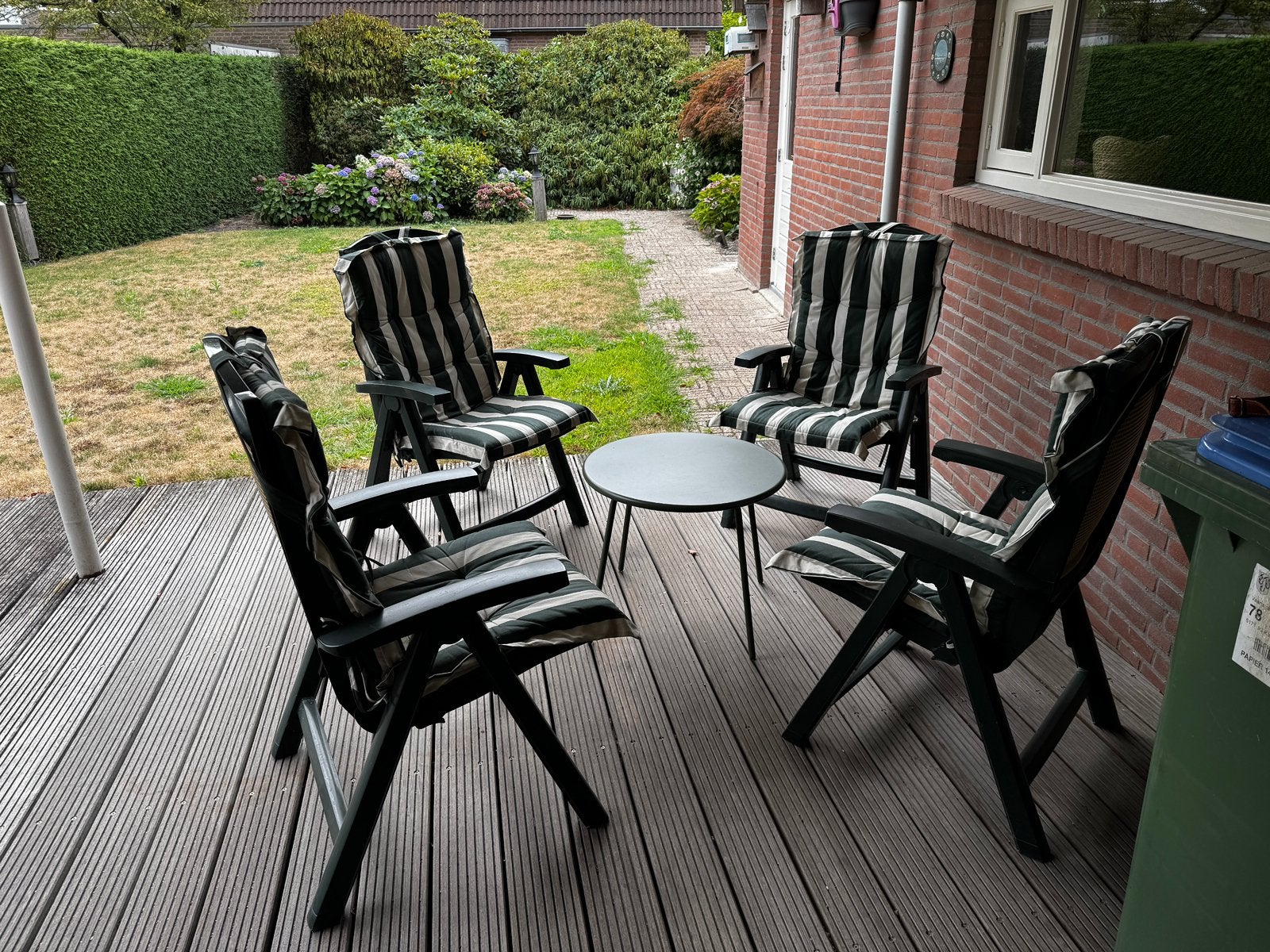 4 verstelbare hartmann stoelen met tafeltje en kussens, Tuin en Terras, Ophalen, 4 zitplaatsen, Kunststof, Gebruikt