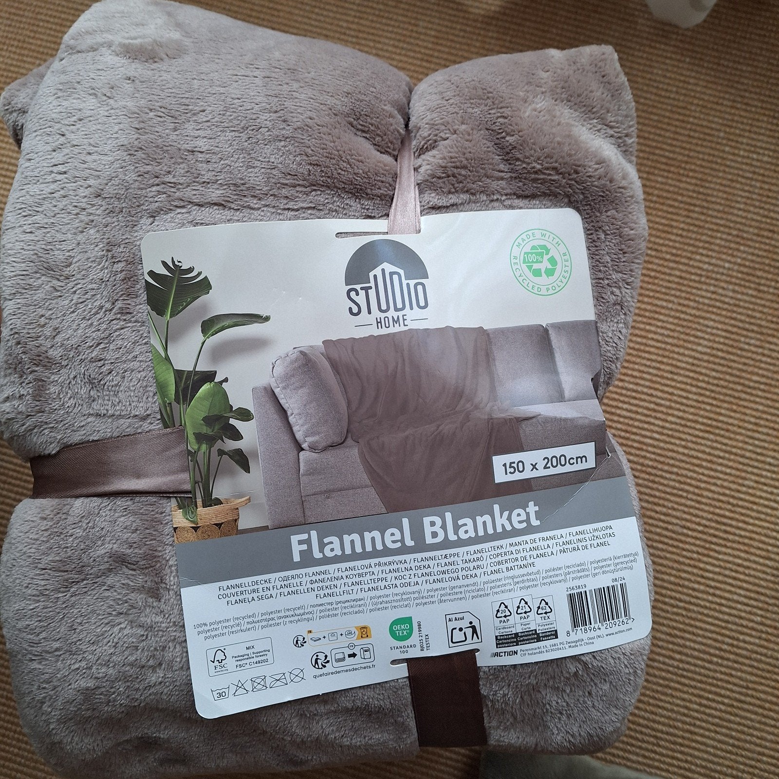 Teddy plaid (nieuw) taupe en kussen handmade, Ophalen, Beige, Nieuw, 150 cm