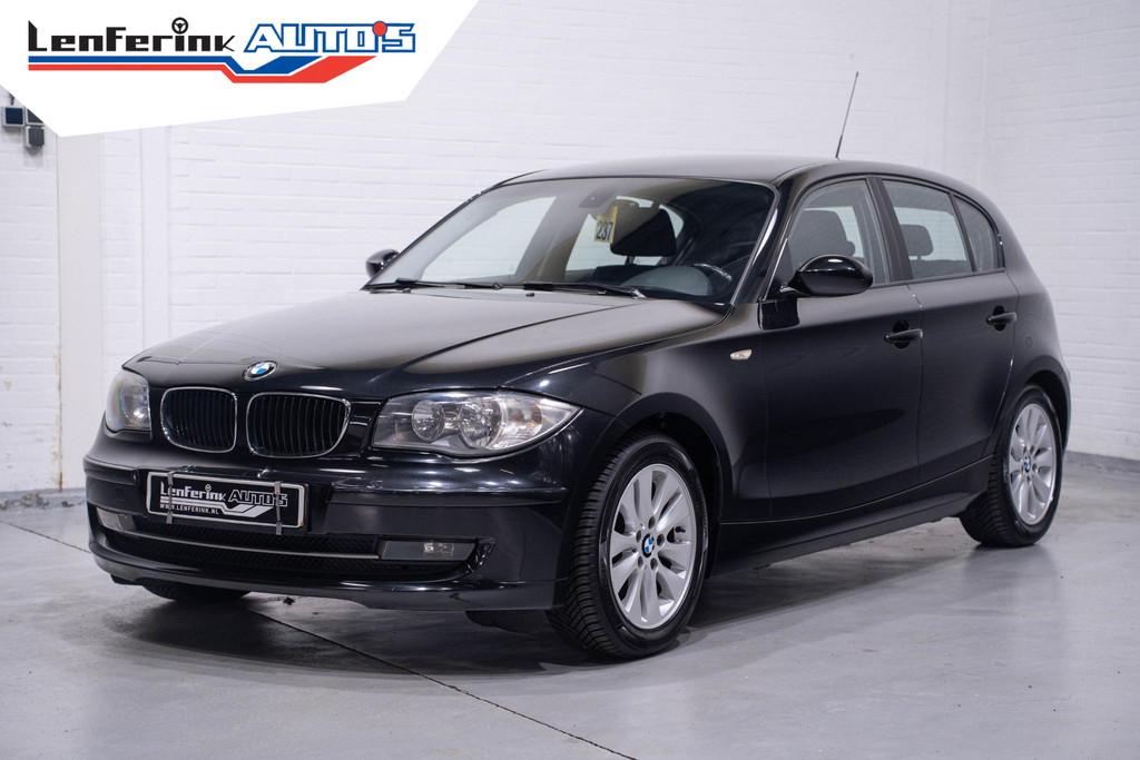 BMW 1-serie 116i Introduction Cruise Stoelverwarming, Auto's, 1-Serie, Gebruikt, Zwart, 4 cilinders