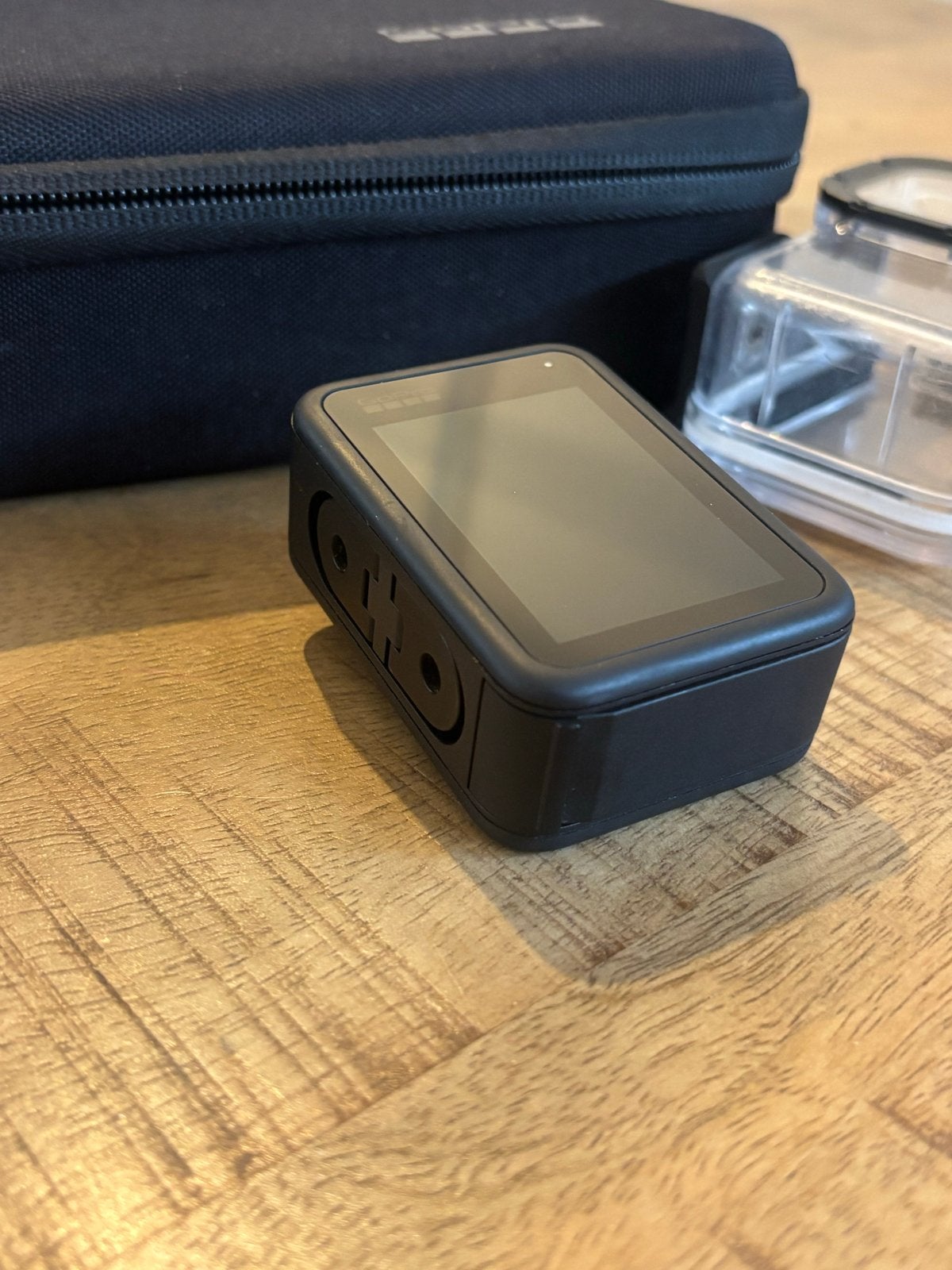 Foto 4 van GoPro Hero 11 Black met accessoires en 3 accu's