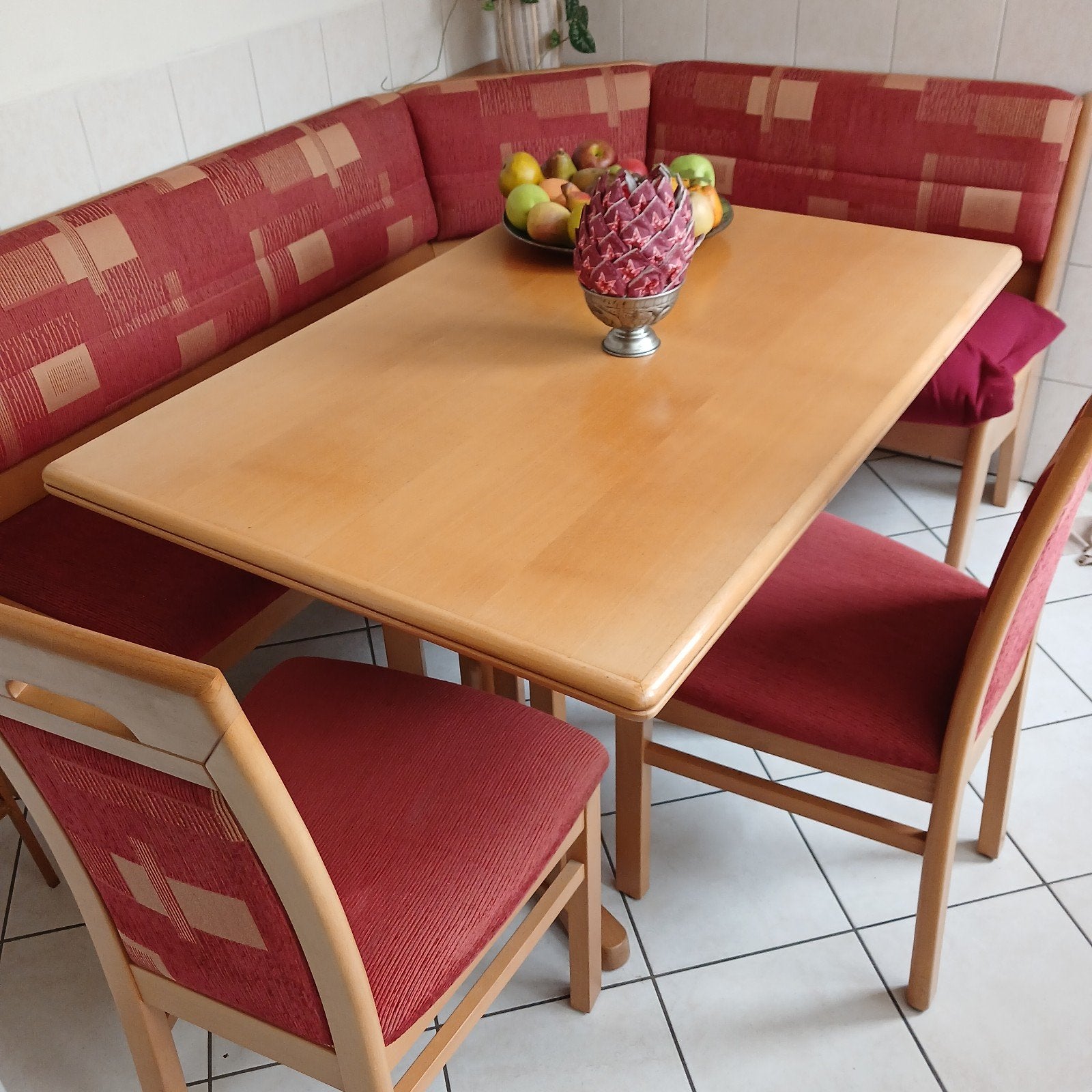 bijkeuken hoekbank met uitschuifbare eettafel en 2 stoelen, Ophalen, Zo goed als nieuw
