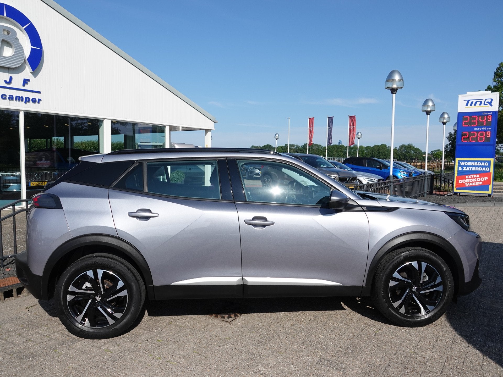 Peugeot 2008 1.2 PureTech 100PK Allure CARPLAY | CAMERA | LM, 101 pk, Gebruikt, Euro 6, 1199 cc