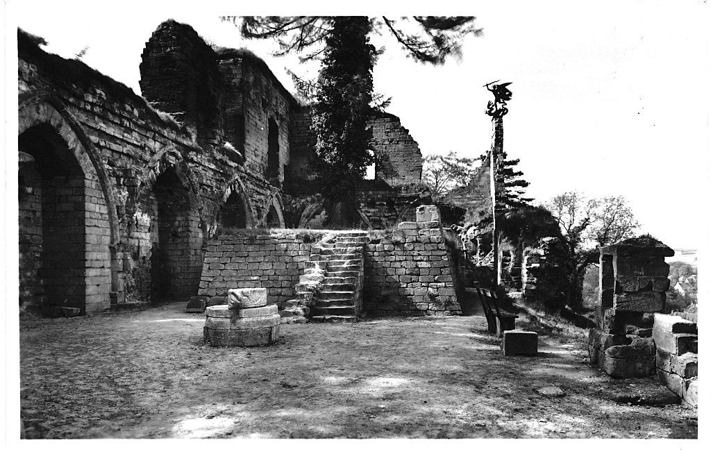 806367	Valkenburg ruïne	1947 Leuke kaart onbeschreven, Ophalen of Verzenden, 1940 tot 1960, Ongelopen, Limburg