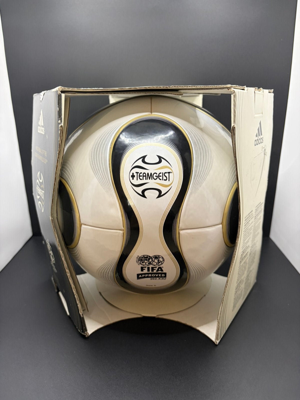 Adidas Teamgeist 2006 World Cup Official Matchball, Verzamelen, Sportartikelen en Voetbal, Verzenden, Nieuw