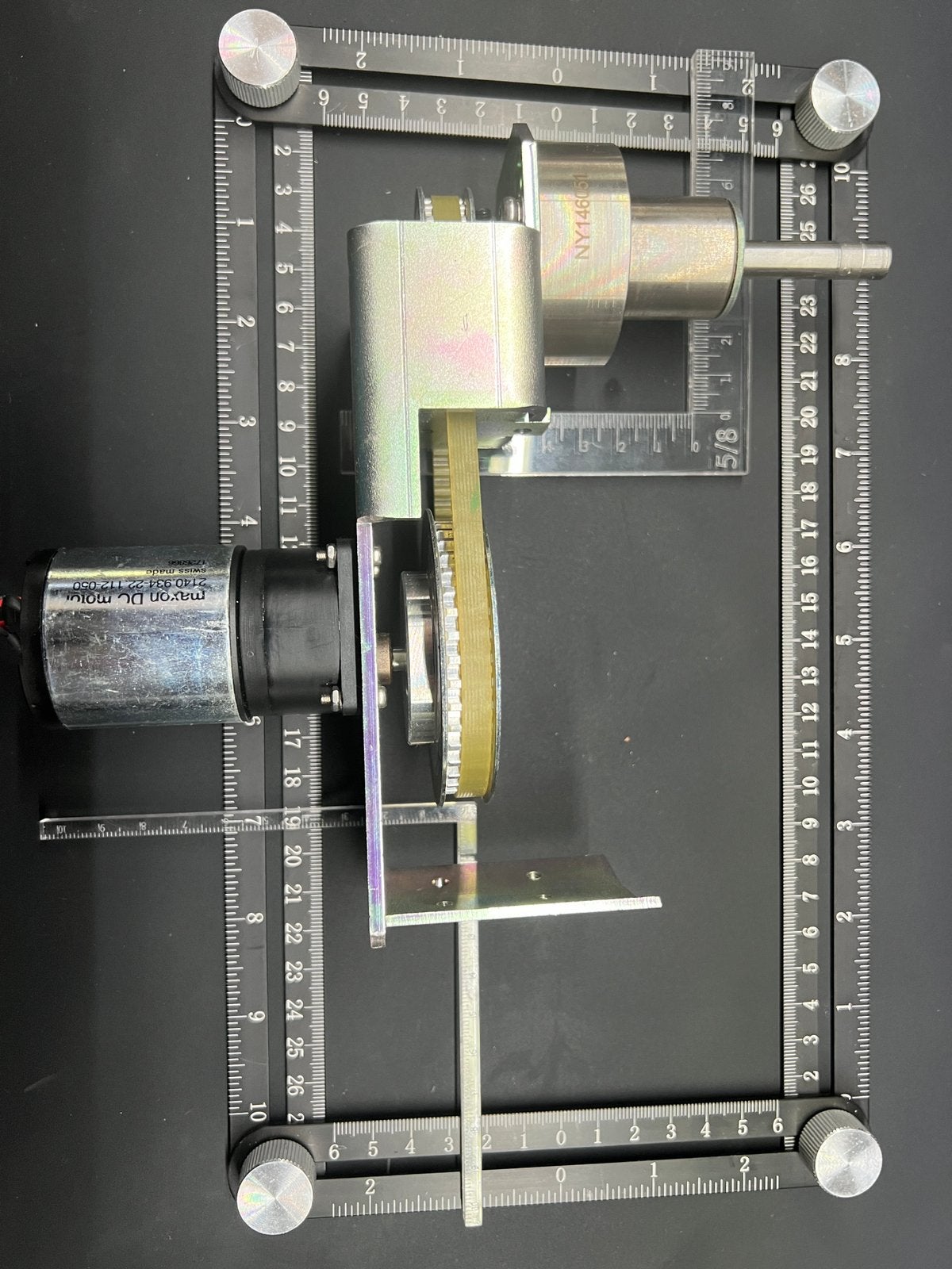Maxon DC Motor met vacuümdoorvoer & tandriemoverbrenging, Hobby en Vrije tijd, Elektronica-componenten, Ophalen of Verzenden, Zo goed als nieuw