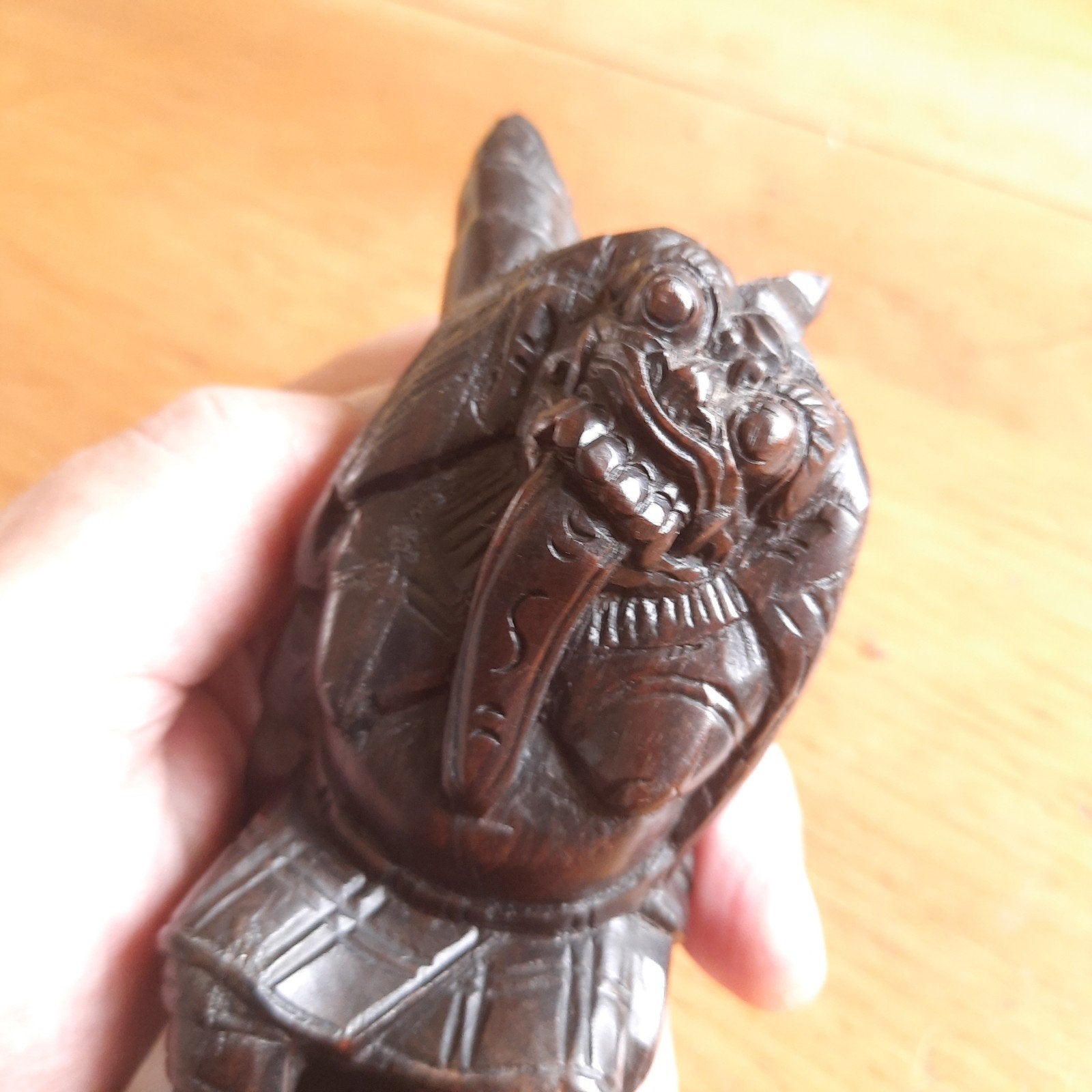 Bali Indonesië: Houten Beeld Kala met Lang Haar, Antiek en Kunst, Verzenden