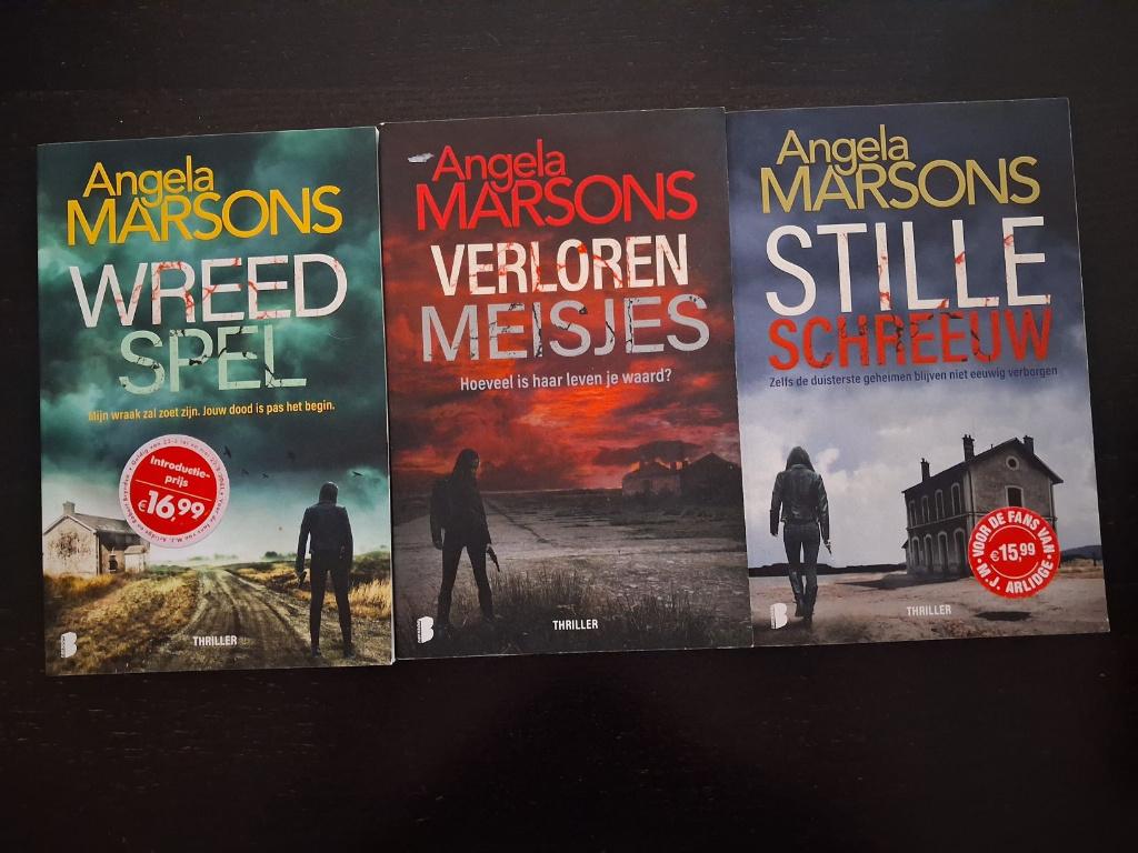 Angela Marsons - 3 titels, Boeken, Thrillers, Ophalen of Verzenden, Gelezen
