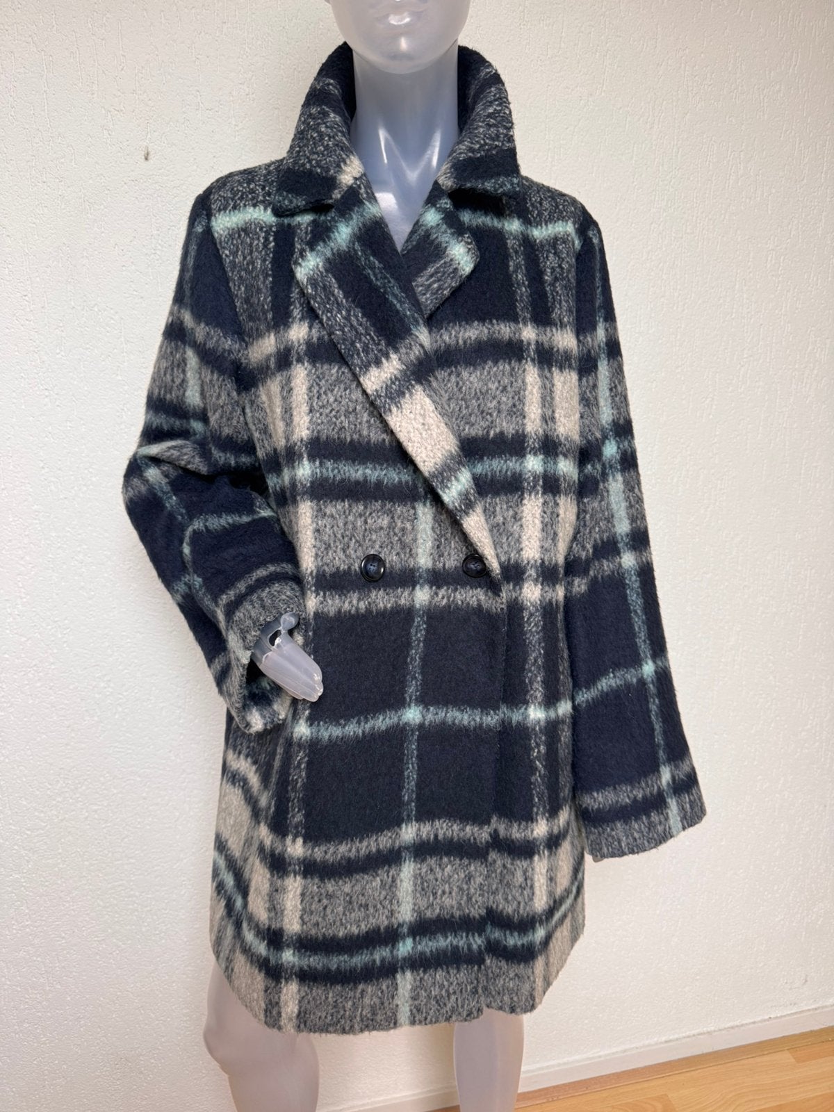 Intrend blauwe / ruit gevoerde jas - EU 38/40, Kleding | Dames, Verzenden, Zo goed als nieuw, Maat 38/40 (M), Blauw
