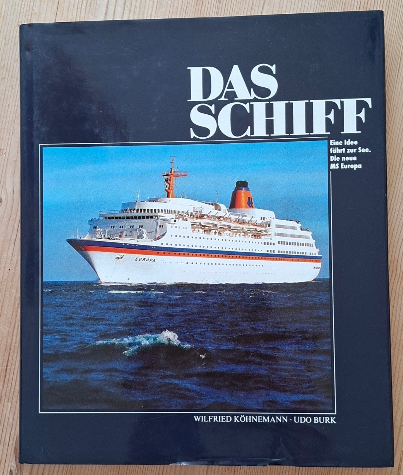 Das Schiff: MS Europa; Cruise Schip Hapag-Lloyd  (Duits), Ophalen of Verzenden, Zo goed als nieuw, Boek of Tijdschrift