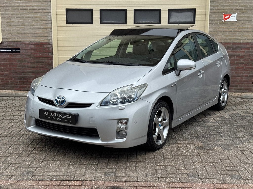 Toyota Prius 1.8 Dynamic Solar Pano|Leder|Stoelverw.|Navi|Ca, Gebruikt, Zwart, 4 cilinders, Bedrijf