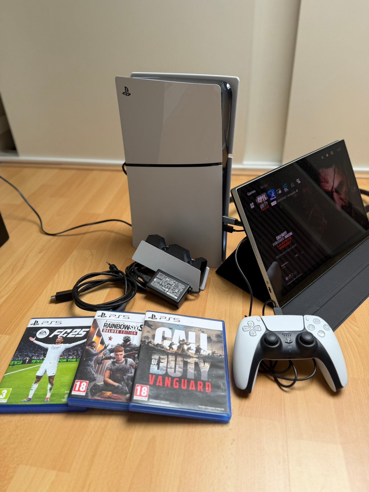 Playstation 5 slim disc edition, Ophalen of Verzenden, Zo goed als nieuw