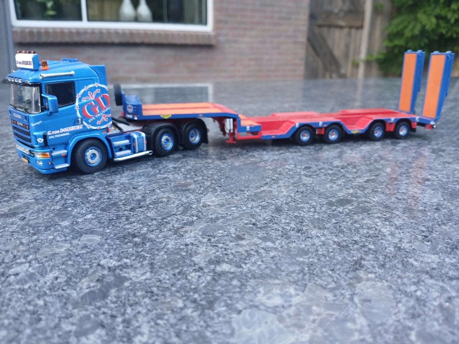 G van Doesburg Scania met dieplader wsi 1;50, Hobby en Vrije tijd, Modelauto's | 1:50, Ophalen of Verzenden, Zo goed als nieuw