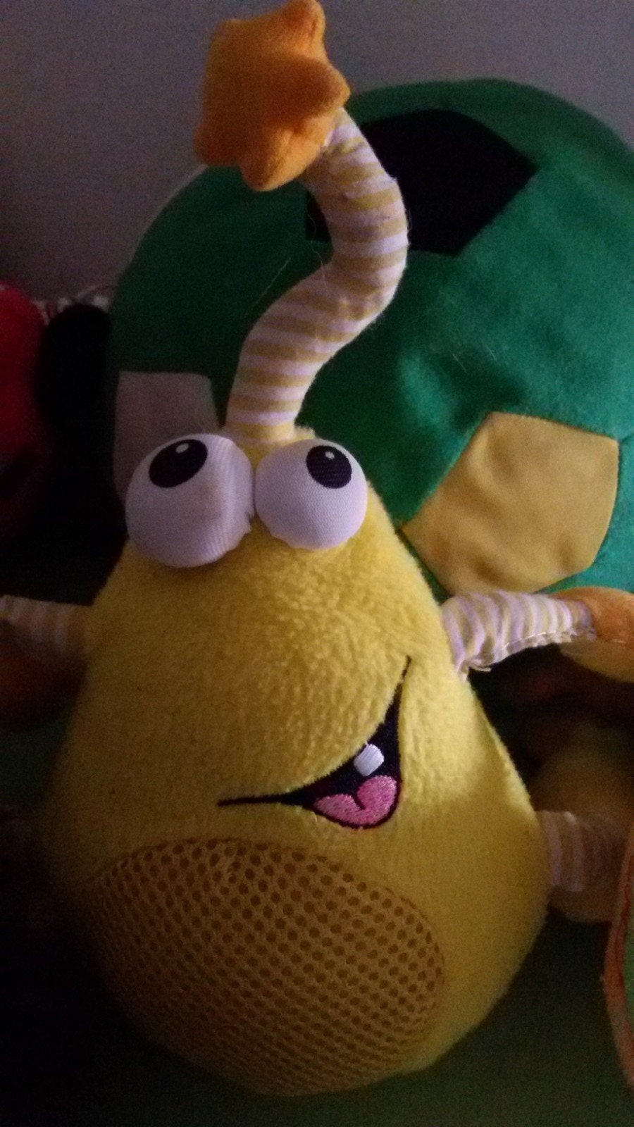 GEZOCHT - Gele alien knuffel, Gebruikt, Geel, Overige typen, Ophalen of Verzenden