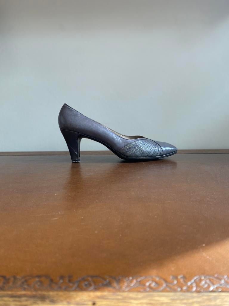 Vintage damesschoenen, grijs leer, maat 4 (37), Bally Swisse, Ophalen of Verzenden, Schoenen met hoge hakken, Grijs
