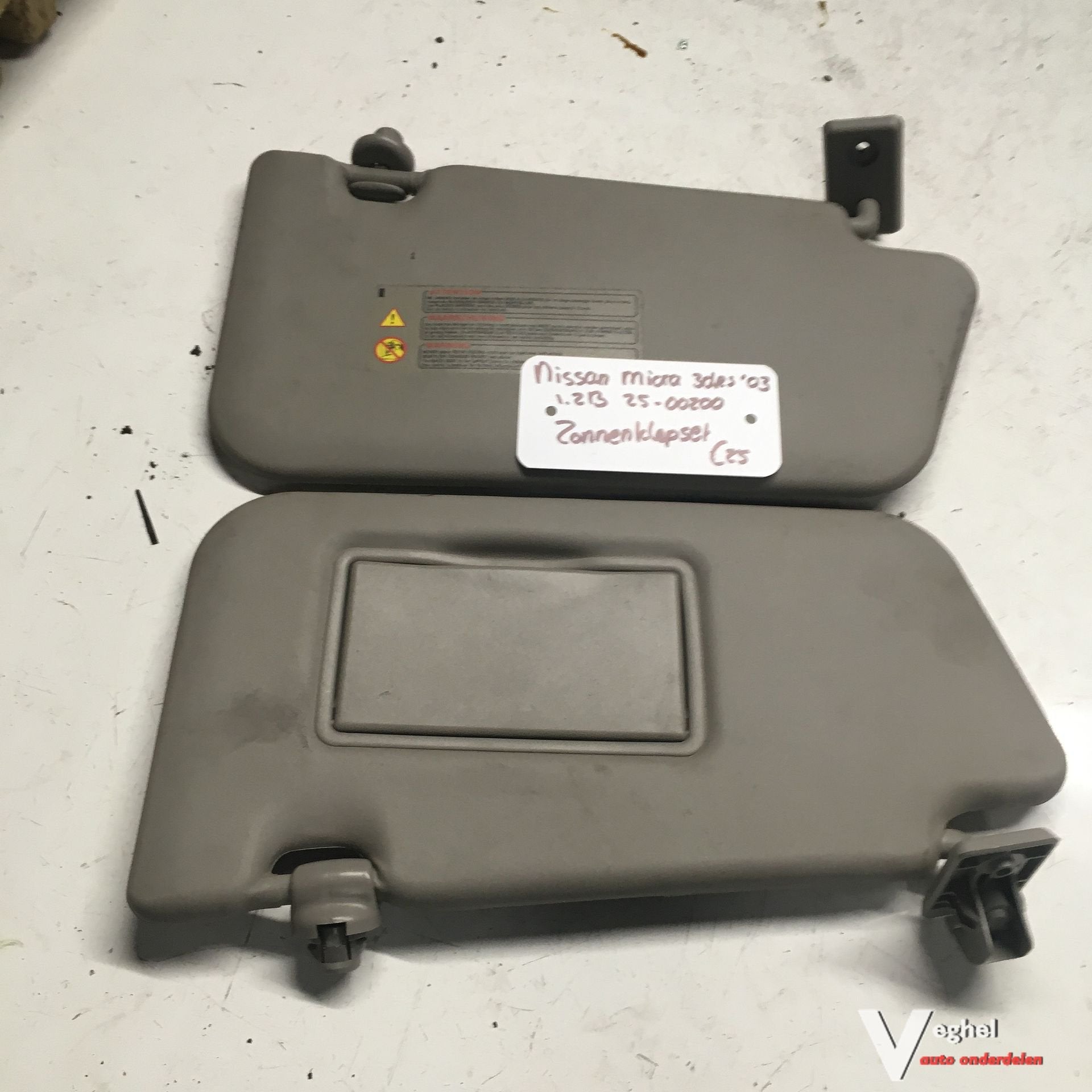 Nissan Micra 1.2 B 2003 2500200    Zonnenkleppen set, Gebruikt, -, -, Ophalen of Verzenden