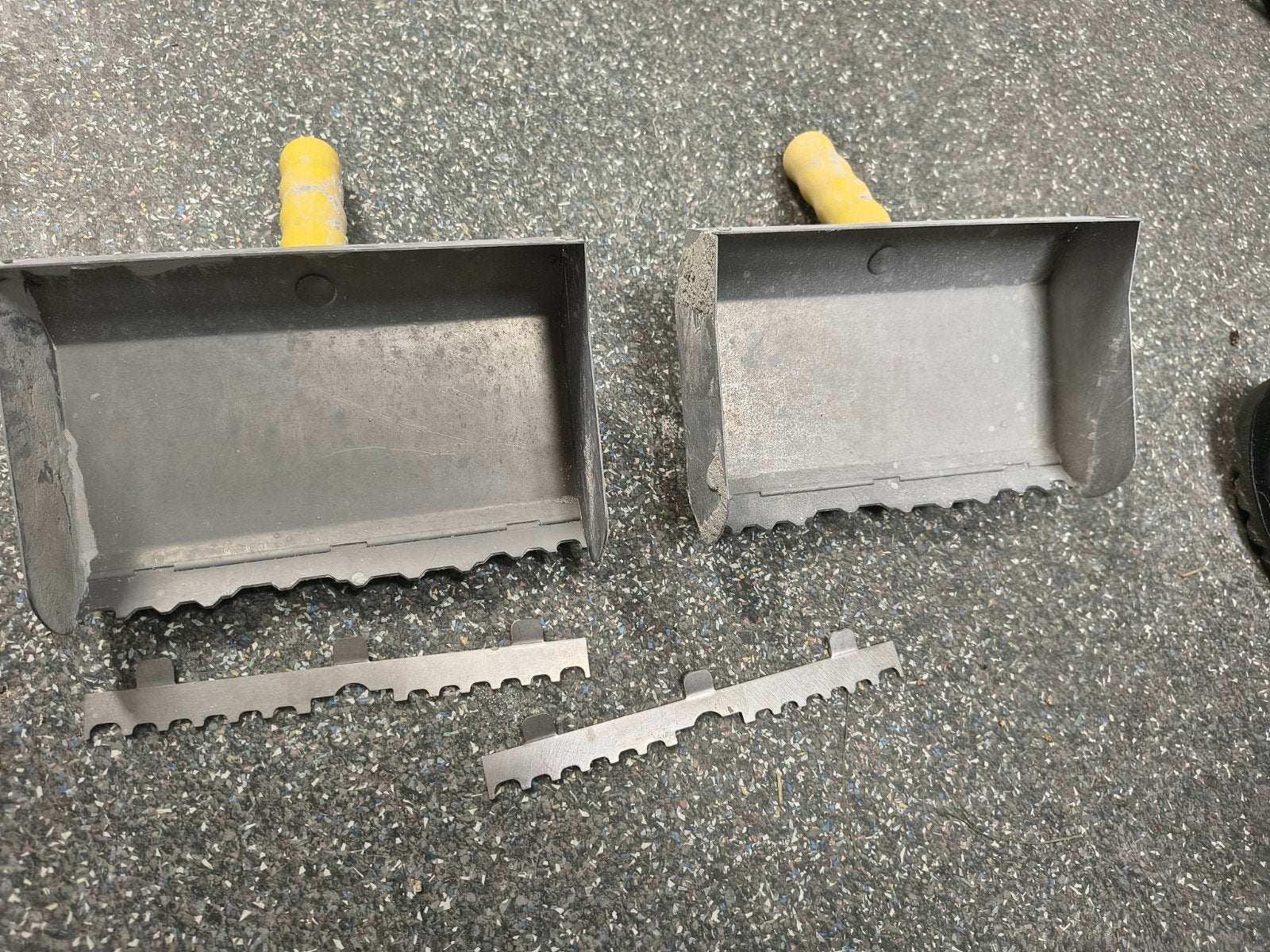 2x Lijmverdeelschep Economy, kalkzandsteen NL 214mm, Ophalen of Verzenden