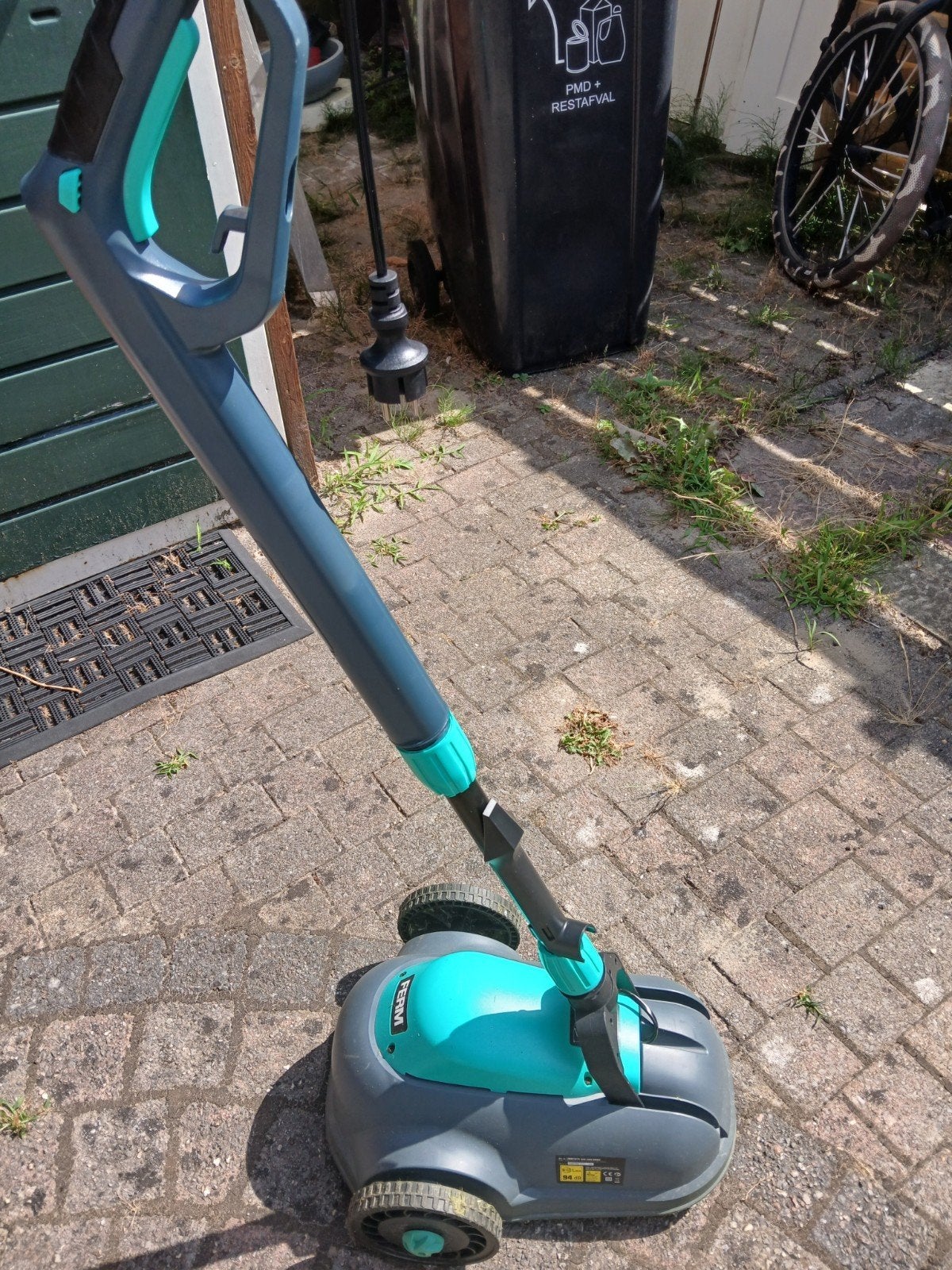 Ferm Grasmaaier - Elektrisch, Ophalen, Cirkelmaaier, Gebruikt, Elektrische grasmaaier