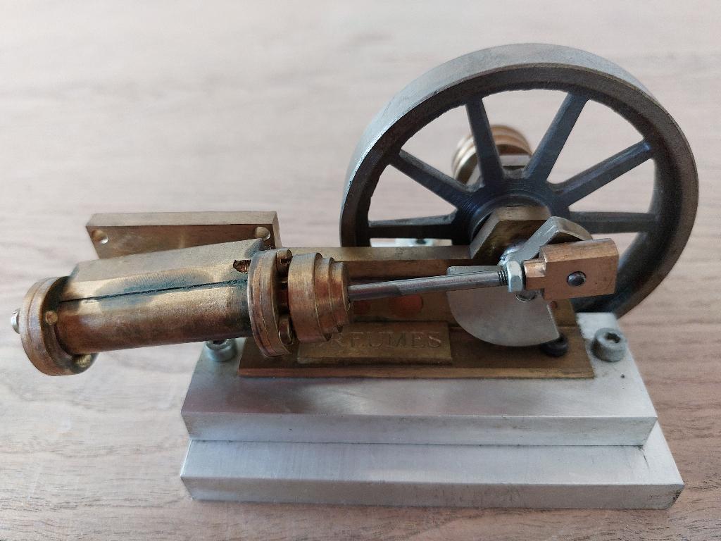 Stoommachine Dreumes - model zonder ketel, Hobby en Vrije tijd, Modelbouw | Overige, Ophalen of Verzenden, Gebruikt, 1:32 tot 1:50