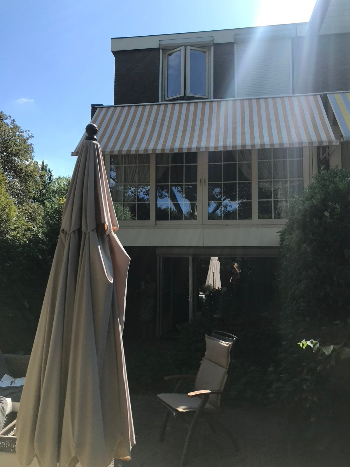 Elektrisch uitval zonnescherm 5 meter, Ophalen, Gebruikt, 450 cm of meer, Elektrisch