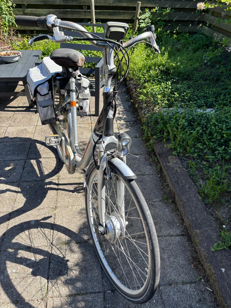 Union E-bike met fietstas, Fietsen en Brommers, Elektrische fietsen, Minder dan 30 km per accu, Gebruikt, 51 tot 55 cm, Ophalen
