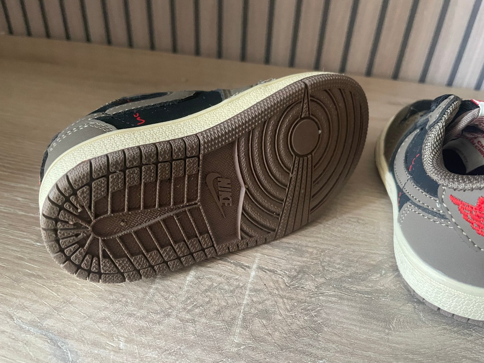 Nike Jordan 1 Low Travis Scott Black Phantom baby schoenen, Ophalen of Verzenden, Nieuw, Jongen of Meisje, Sportschoenen