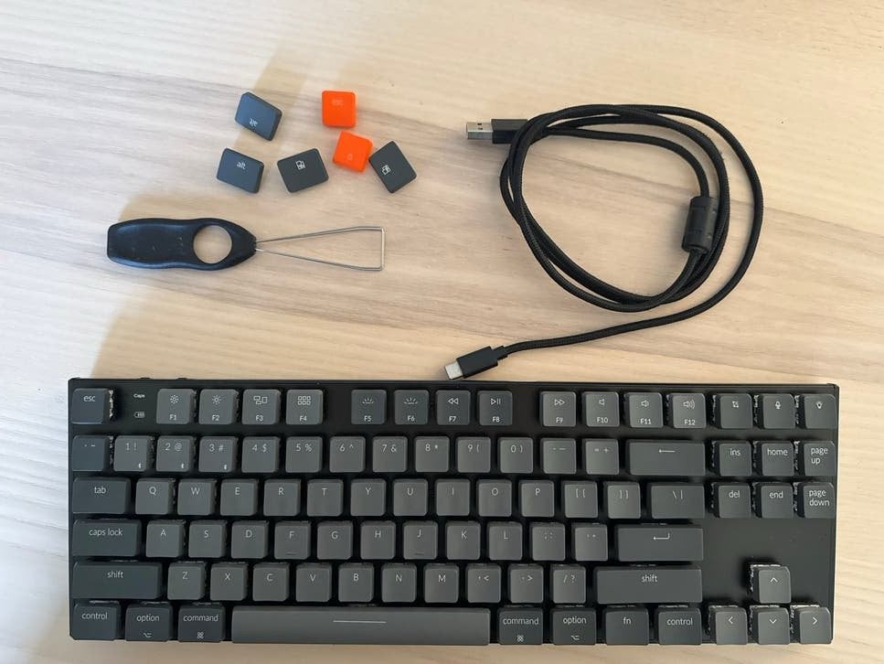 Keychron K1 Bluetooth Mechanisch Toetsenbord Brown Switches, Computers en Software, Ophalen of Verzenden, Zo goed als nieuw, Draadloos