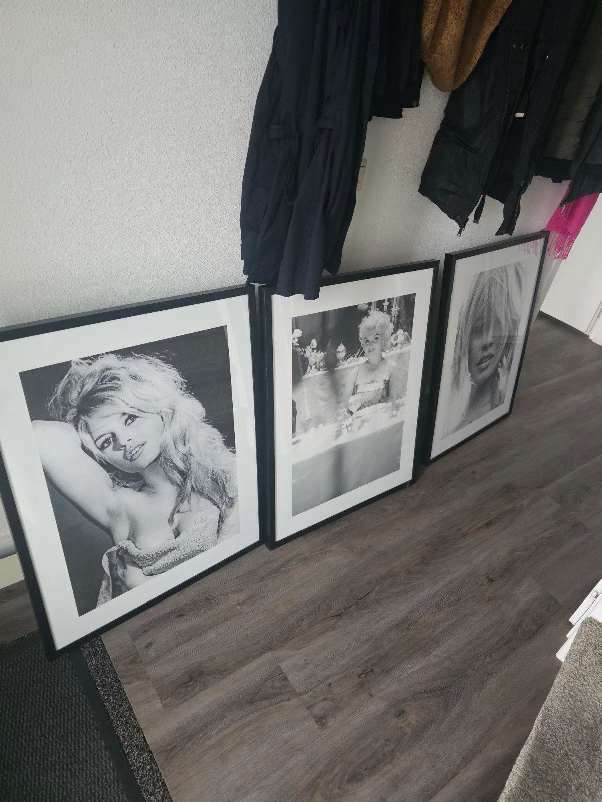 Marilyn Monroe en brigitte bardot in zware lijsten h 80 b 63, Ophalen, 75 – 100, 50 tot 75 cm, Print