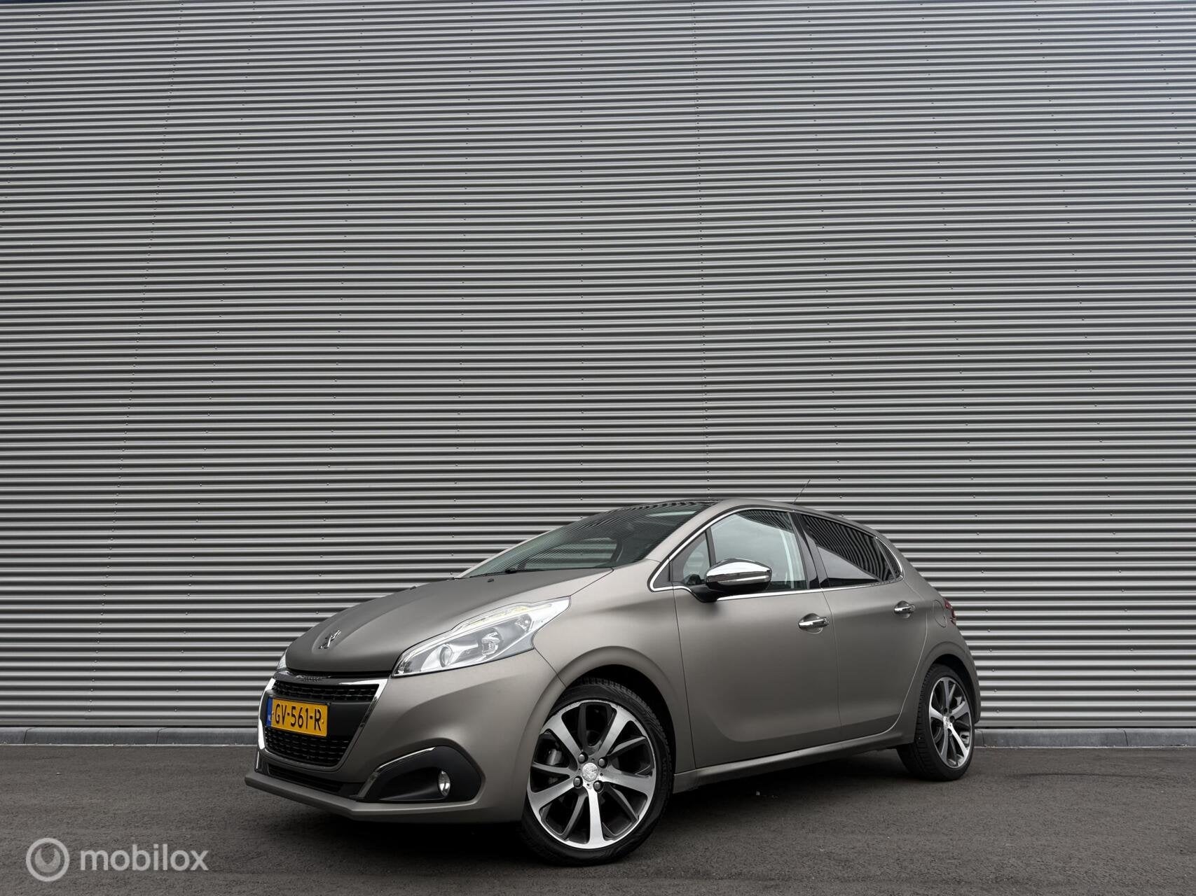 Peugeot 208 1.2 PureTech Premieré | Automaat | Trekhaak | C, Gebruikt, 1199 cc, 49 €/maand, Origineel Nederlands