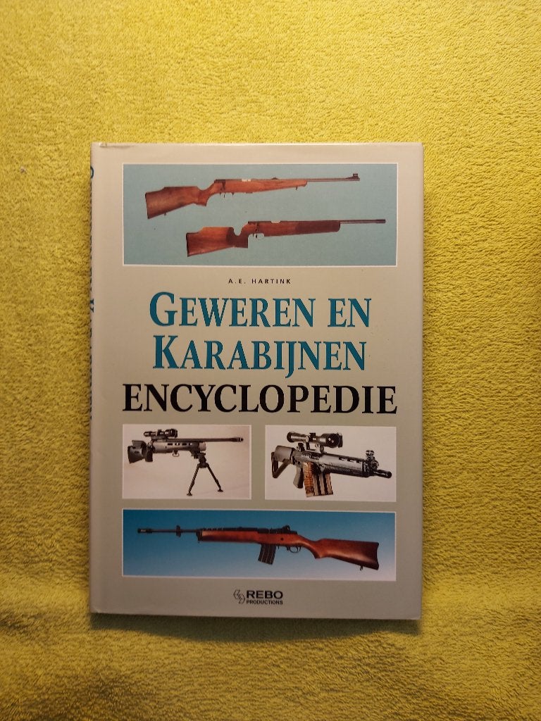 Geweren en Karabijnen Encyclopedie - Hartink., Ophalen of Verzenden, Zo goed als nieuw, Overige sporten