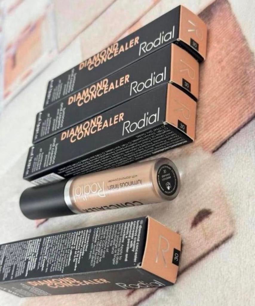 Rodial Diamond Liquid Concealer, Shade 30 make-up beige tint, Ogen, Beige, Nieuw, Ophalen of Verzenden