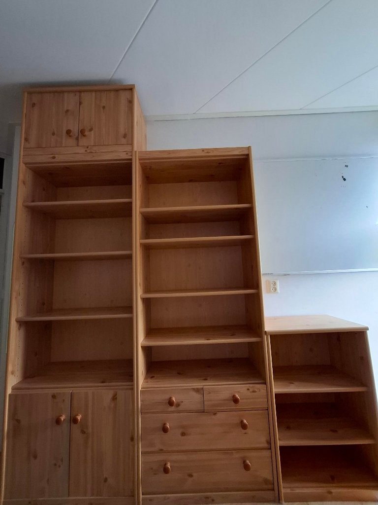grenen boekenkast, Ophalen, Overige materialen, Met deur(en), Grenen