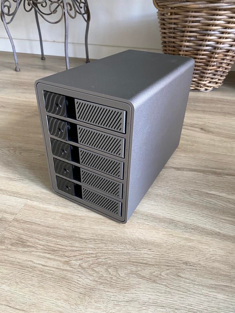 Orico ProRAID 5-bay DAS systeem 150watt + hardware raid, Computers en Software, Harde schijven, Nieuw, Ophalen of Verzenden, Desktop