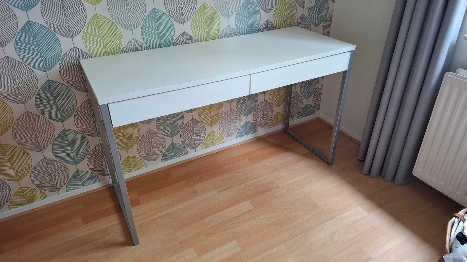 Sidetable / bureau met 2 lades, wit, TEAB, Ophalen, Gebruikt, 100 tot 150 cm, 25 tot 50 cm