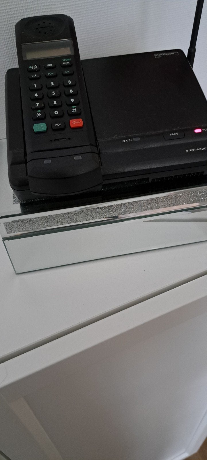 Ericsson DECT Huistelefoonsysteem met meerdere handsets, Ophalen of Verzenden, Niet werkend, 3 handsets