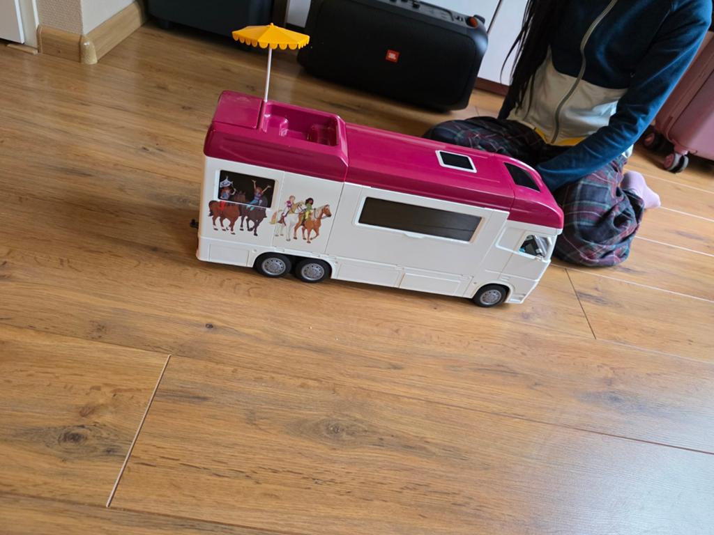 Schleich camper met toebehoren, Ophalen of Verzenden, Nieuw