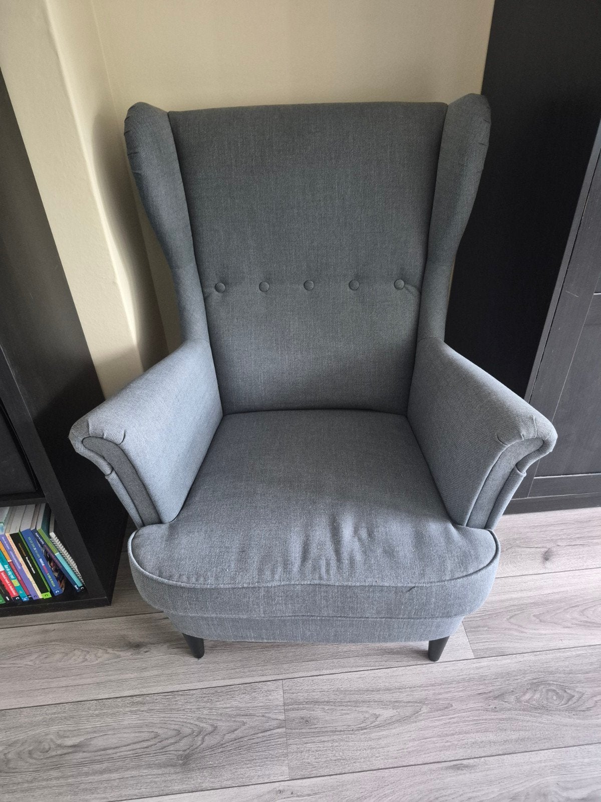 IKEA Strandmon Oorfauteuil - Zo goed als nieuw, Huis en Inrichting, Fauteuils, Ophalen, Modern, Scandinavisch, 75 tot 100 cm, Zo goed als nieuw