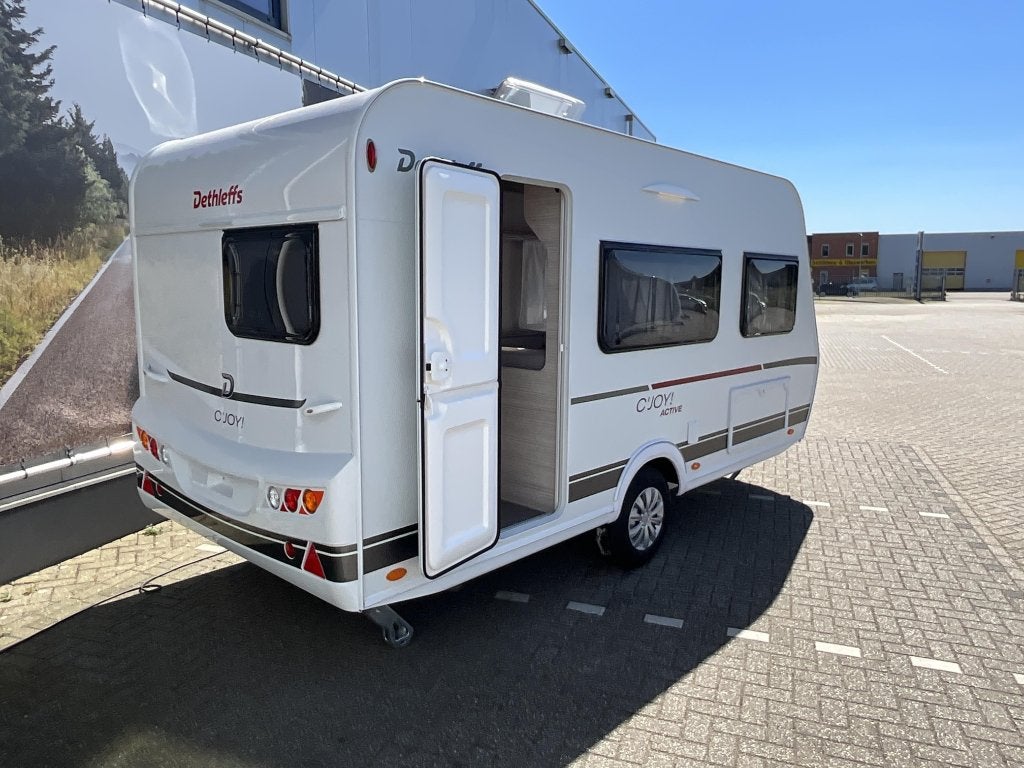 Dethleffs C'Joy Active 420 QSH COMPACT-XL KOELKAST, Caravans en Kamperen, Caravans, Bedrijf, Treinzit, Dethleffs, Schokbreker
