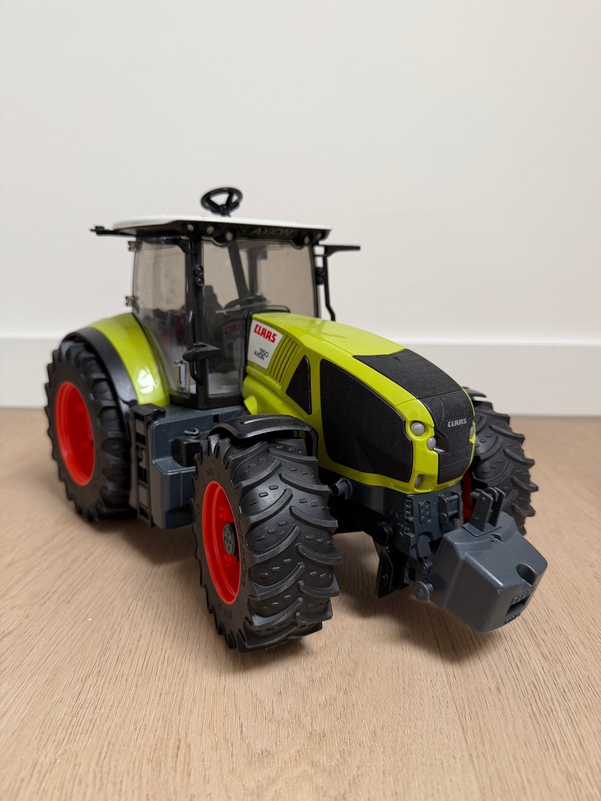 Bruder 03012 Claas Axion 950 tractor, Kinderen en Baby's, Speelgoed | Speelgoedvoertuigen, Ophalen of Verzenden, Zo goed als nieuw