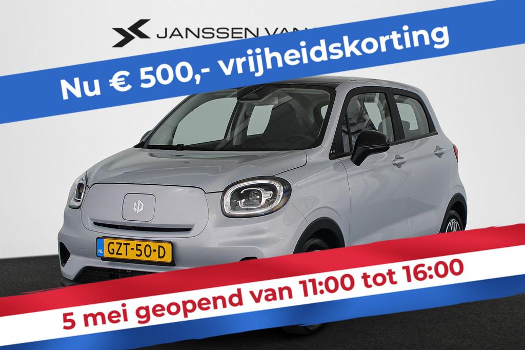 Leapmotor T03 Design 37.3 kWh Panoramadak Achteruitrijcamera, Auto's, Leapmotor, Stof, Gebruikt, Zwart, 4 stoelen