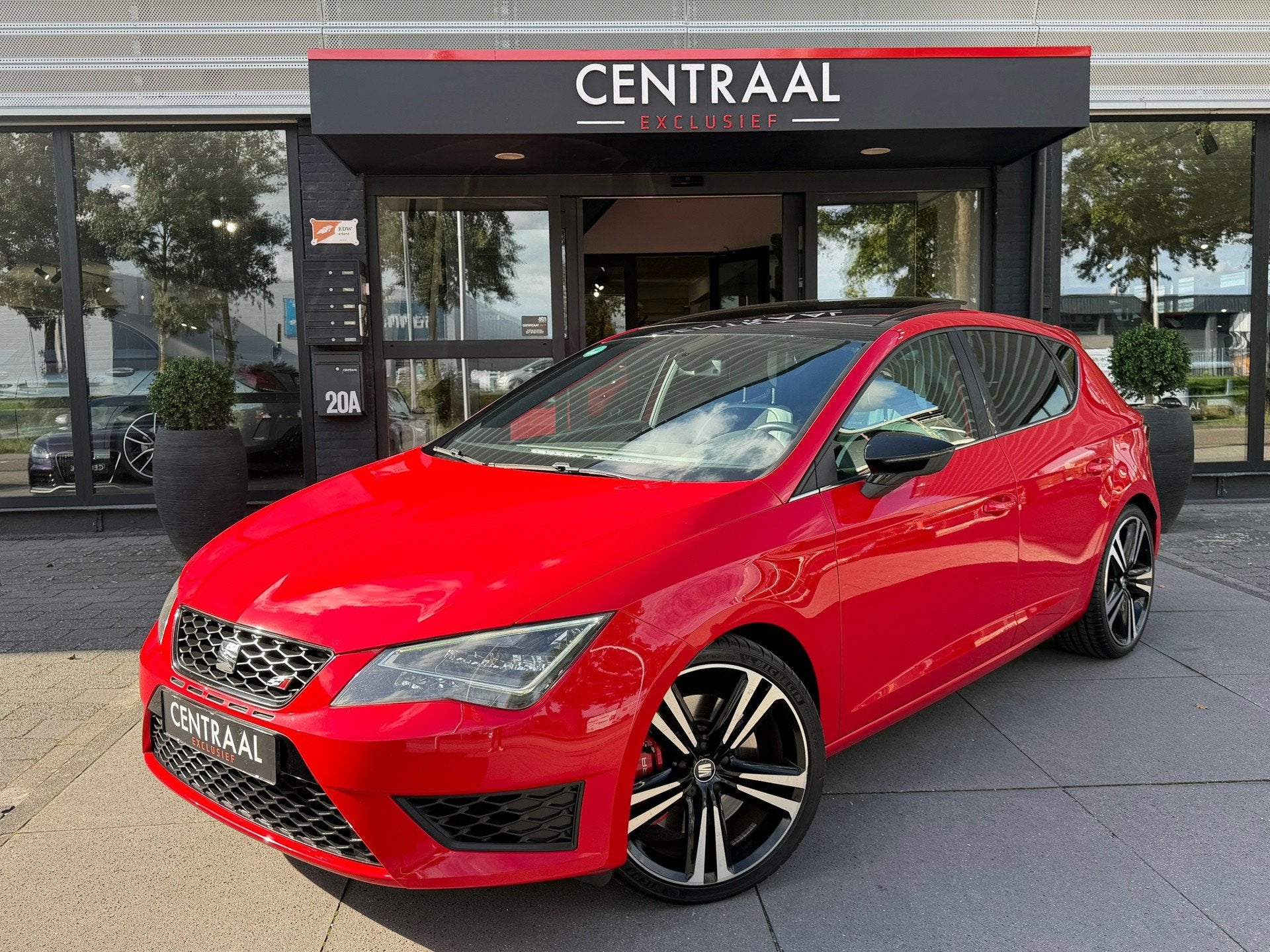 Seat Leon 2.0 TSI Cupra 280 Pano|Navi|Led|Cruiscontrol, Voorwielaandrijving, 15 km/l, Gebruikt, 4 cilinders