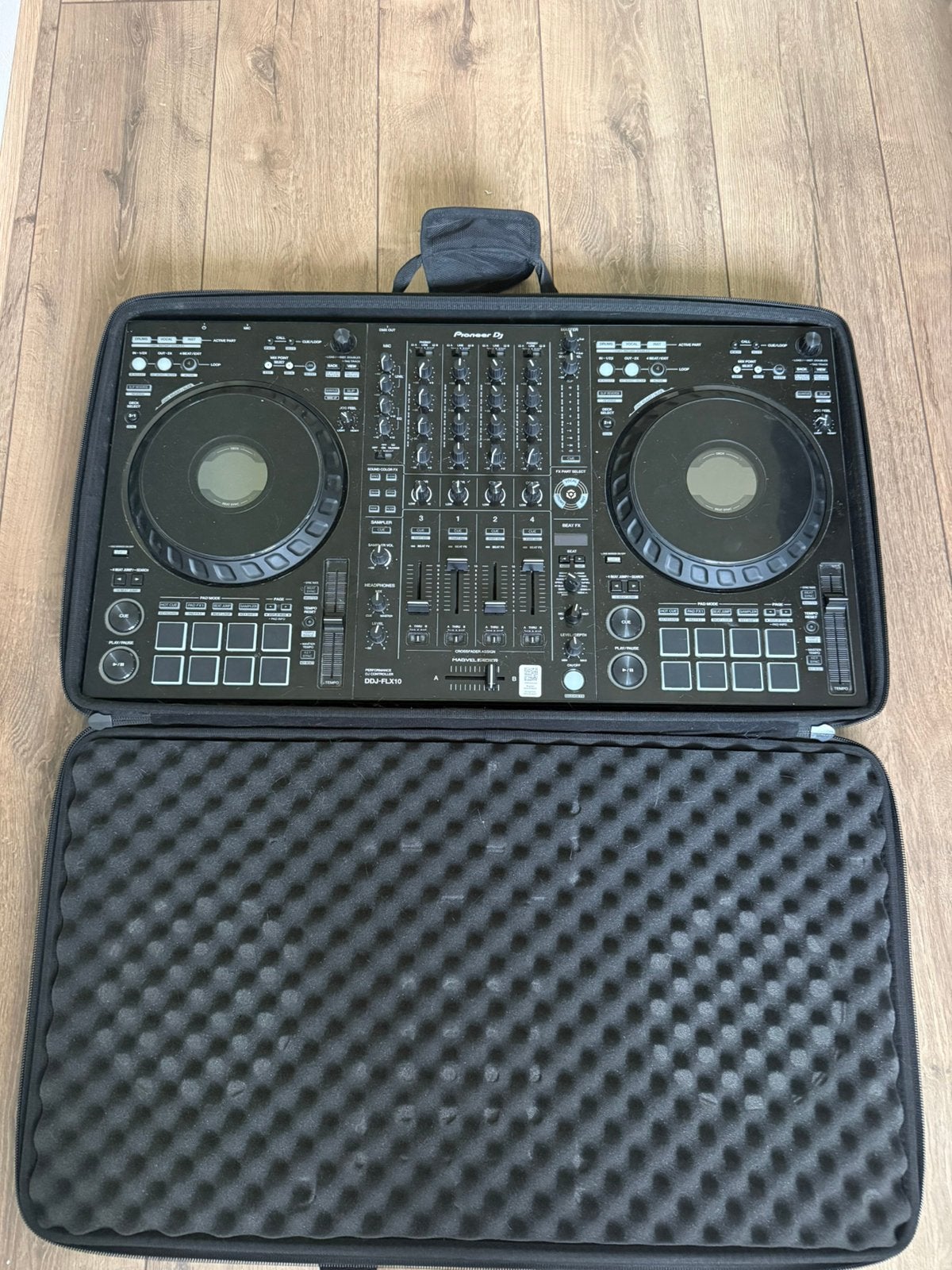 Foto 3 van Pioneer DJ-DDJ-FLX10