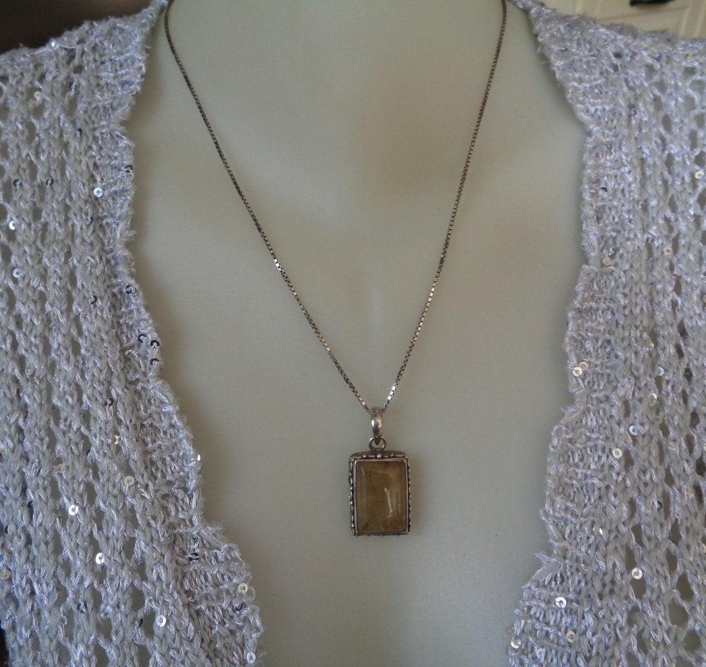 zilveren ketting met hanger rutiel kwarts [448], Verzenden, Zo goed als nieuw, Met edelsteen, Zilver