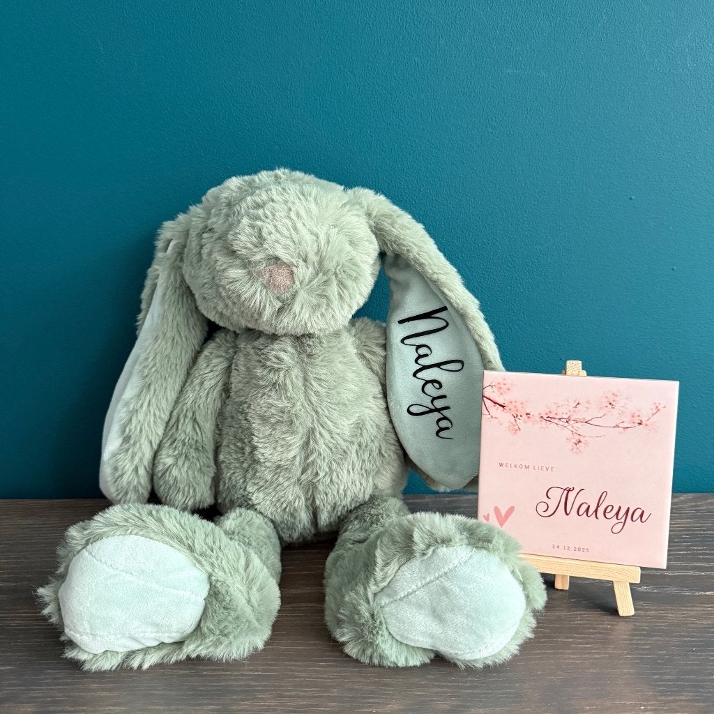 kraamcadeau knuffel konijn groen met naam, Ophalen of Verzenden, Nieuw, Kraamcadeau